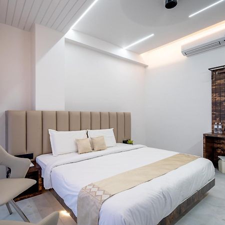 Tuljapur Hotel Darshan Executive מראה חיצוני תמונה