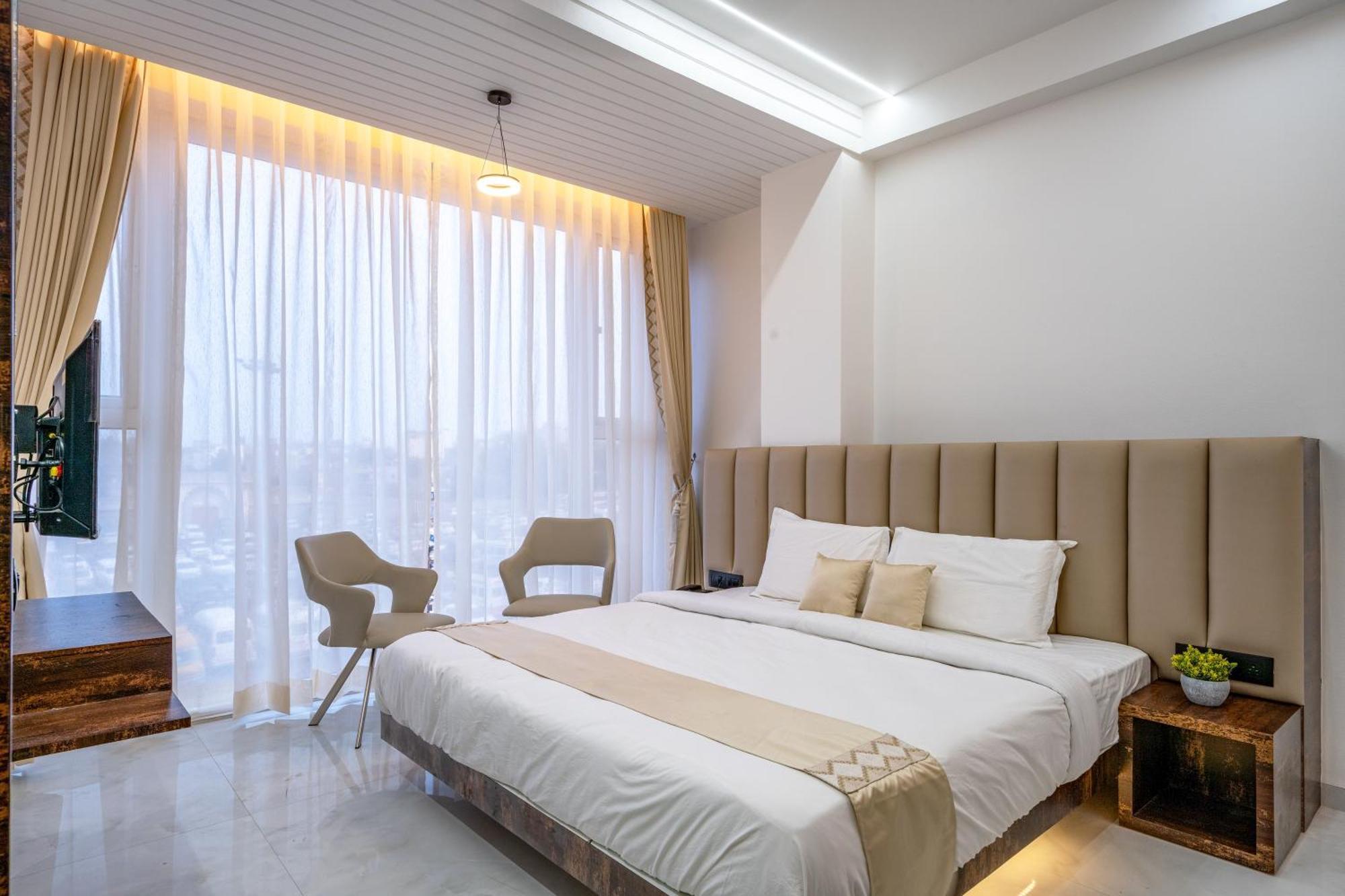 Tuljapur Hotel Darshan Executive מראה חיצוני תמונה