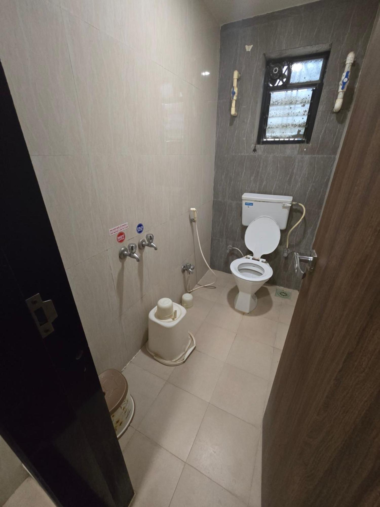 Tuljapur Hotel Darshan Executive מראה חיצוני תמונה