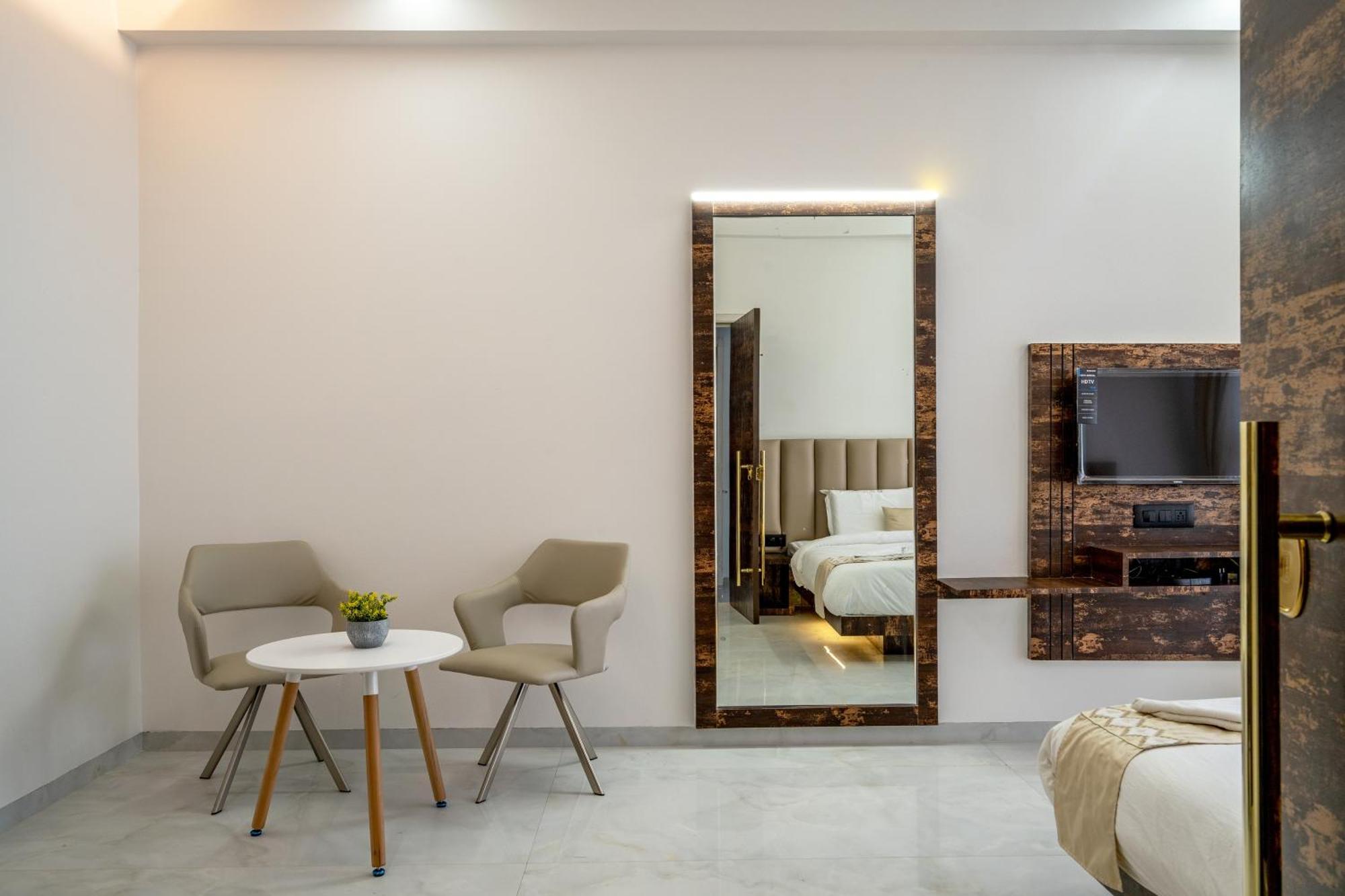 Tuljapur Hotel Darshan Executive מראה חיצוני תמונה