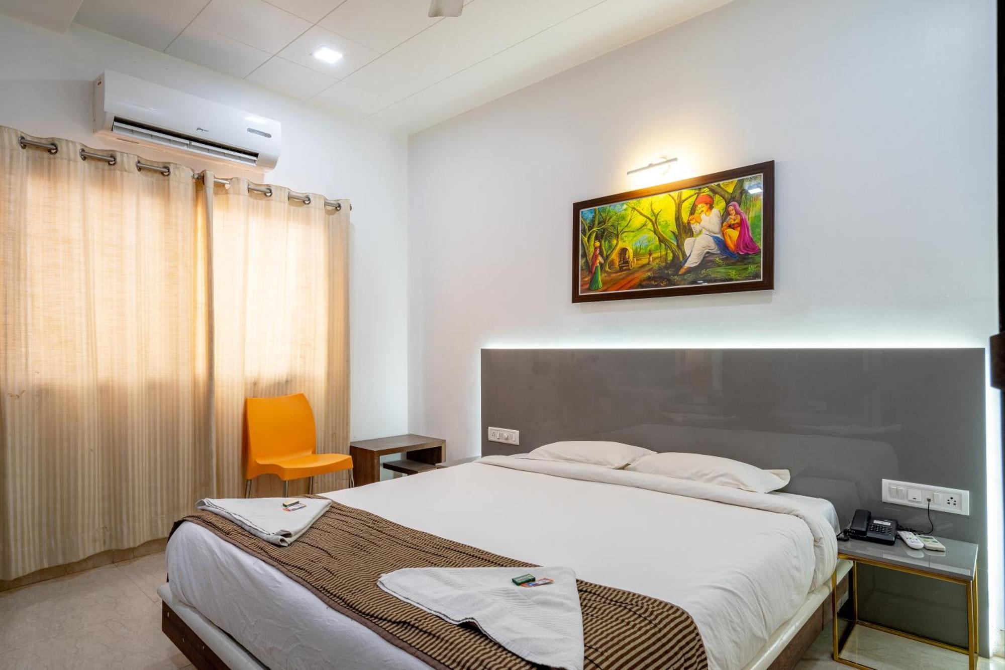 Tuljapur Hotel Darshan Executive מראה חיצוני תמונה