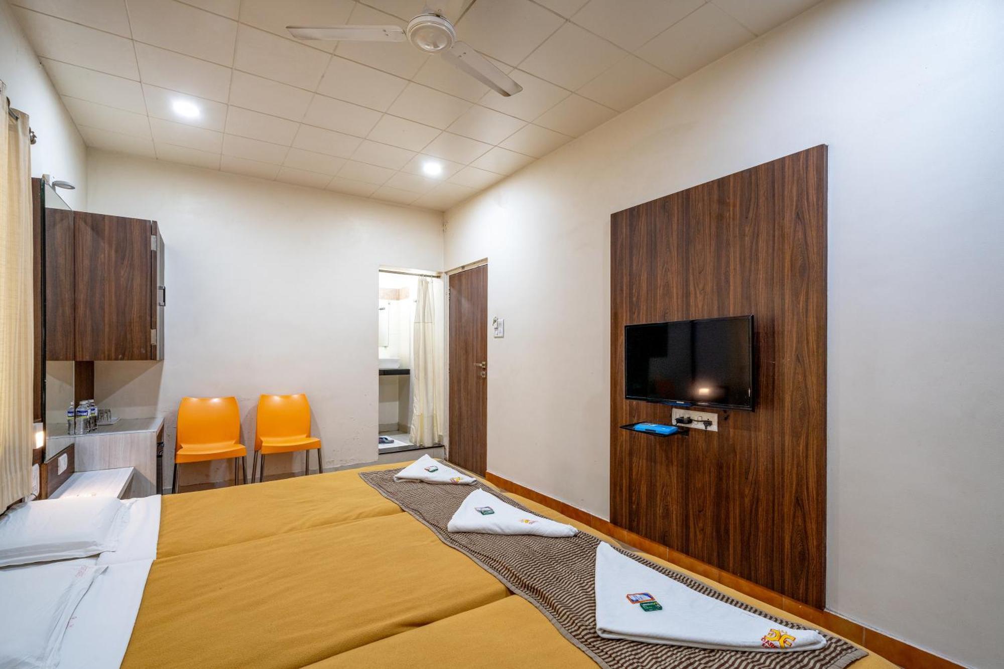 Tuljapur Hotel Darshan Executive מראה חיצוני תמונה