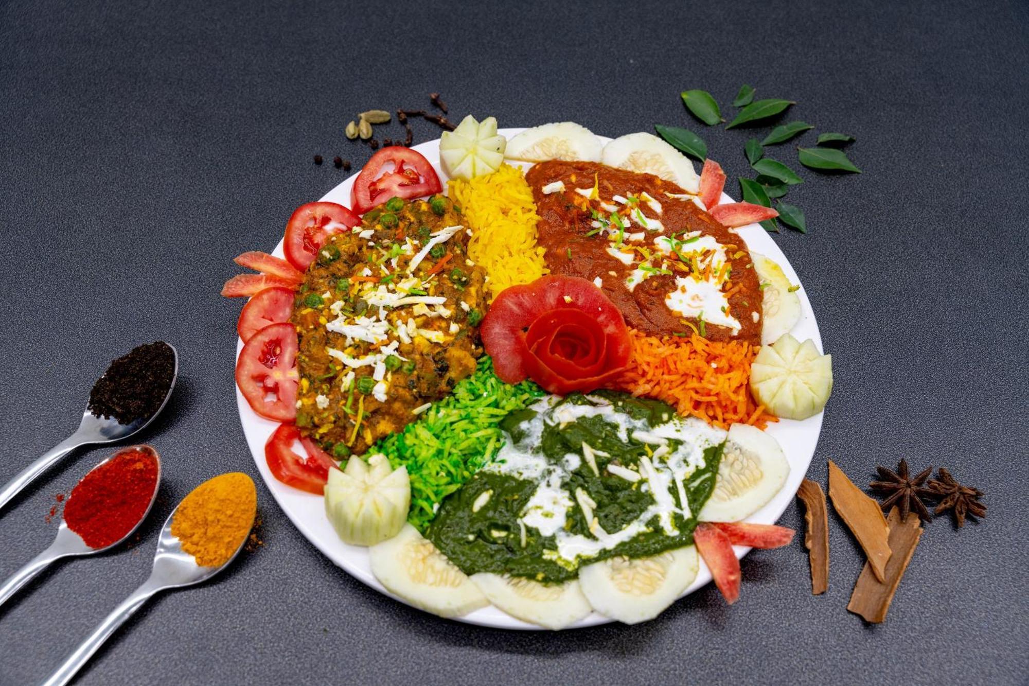 Tuljapur Hotel Darshan Executive מראה חיצוני תמונה